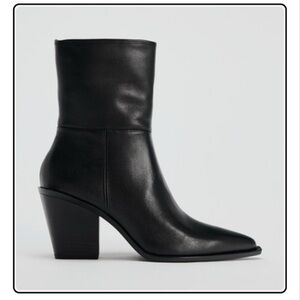 Zara Black Ankle Boots Size 39 
         2103/410/800